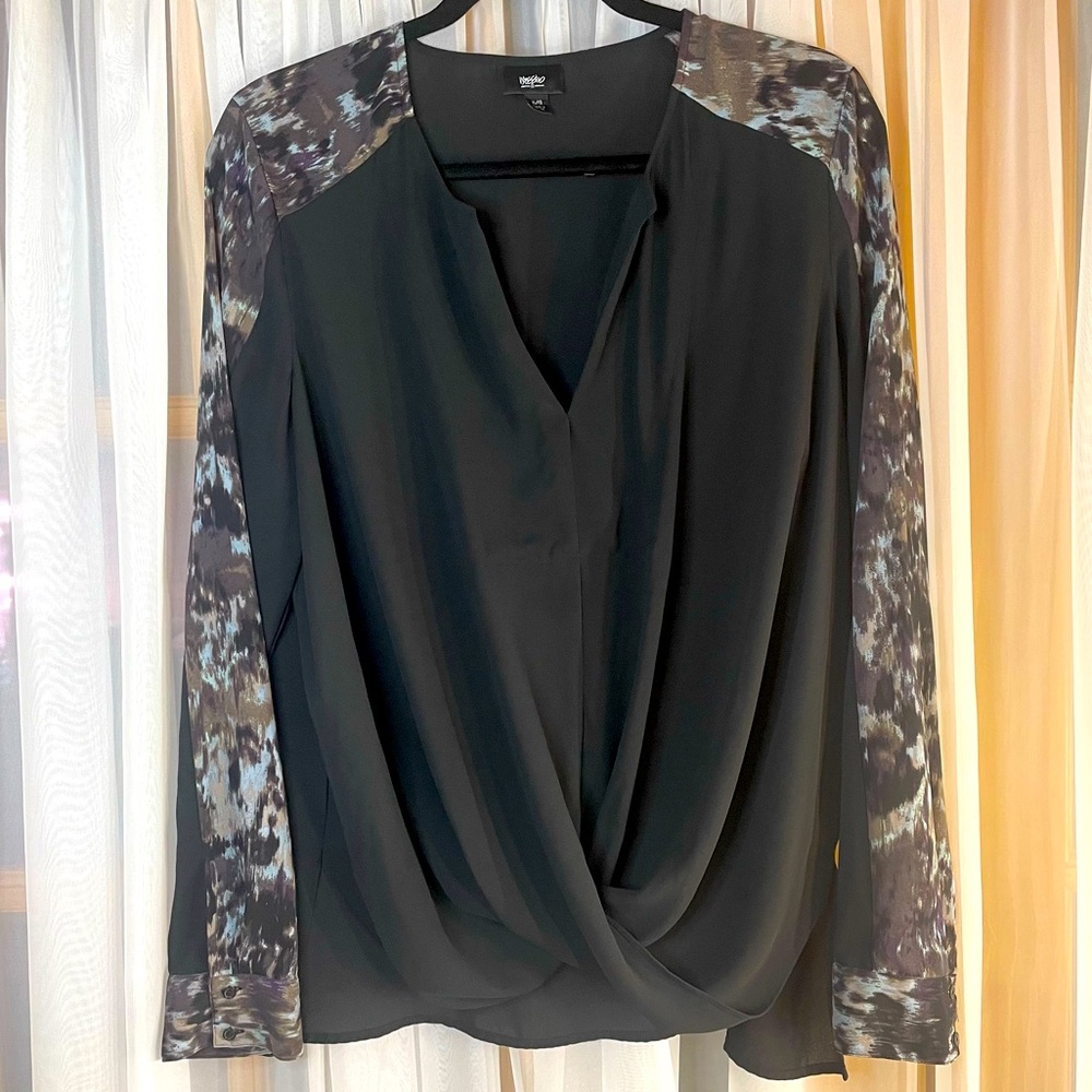 Itm 0023 Mossimo long sleeve blouse size: XLG